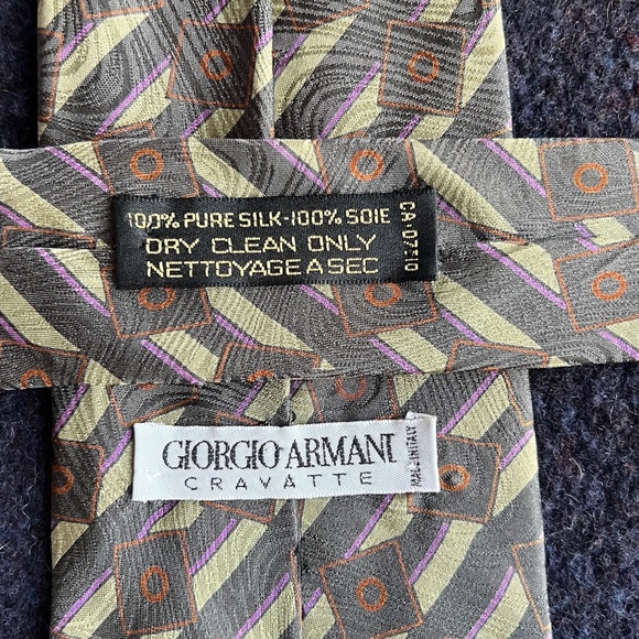 Giorgio Armani Neck Tie - Picture 5 of 5